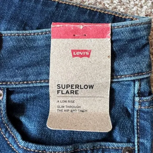 Levi's Superlow Flare Jeans Low Rise Denim Slim Fit Dark Wash Y2K 31x32 - Picture 4 of 9